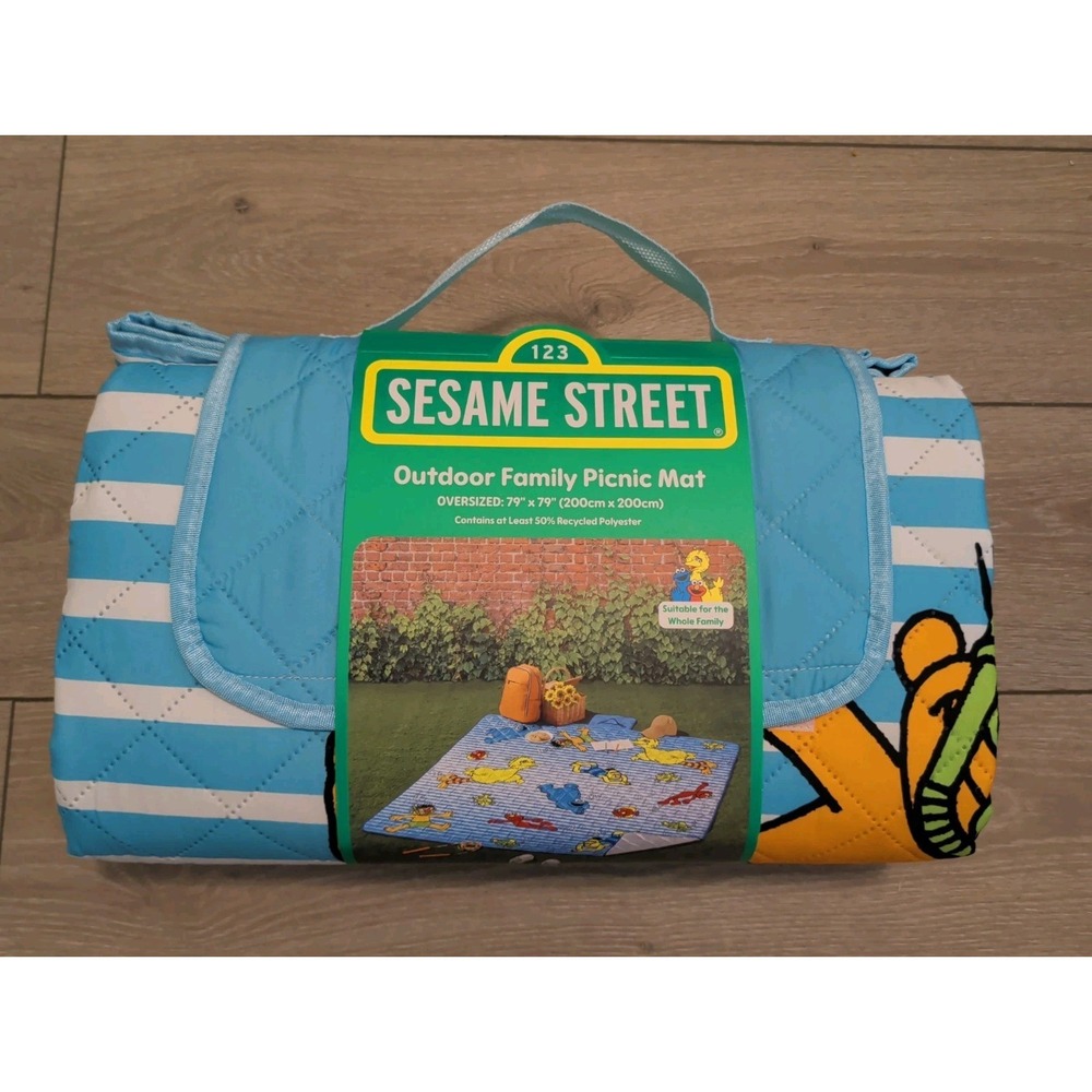 Sesame Street Outdoor Family Picnic Mat Oversized 79x79 Folds Into Case NWT